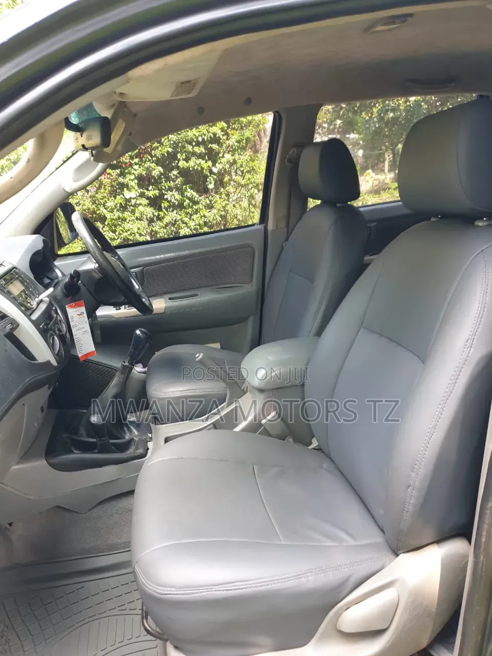 Toyota Hilux 2014 Gray