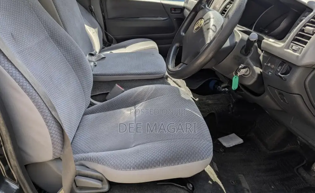 Toyota Quantum 2007 Black
