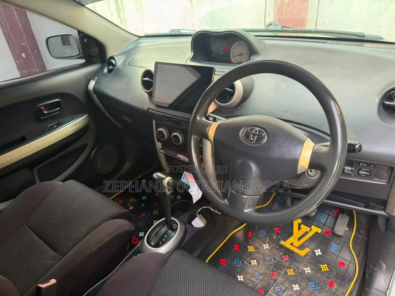 Toyota IST 2003 Silver