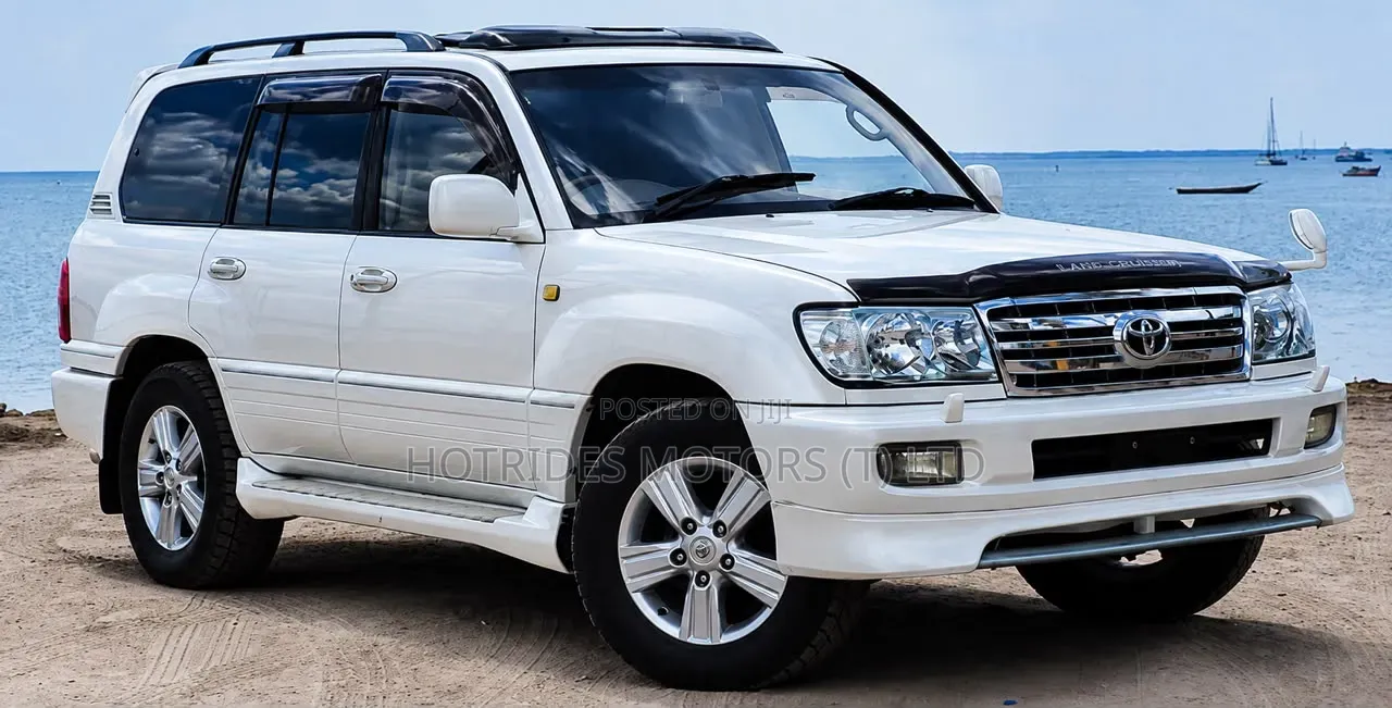 Toyota Land Cruiser 2003 White