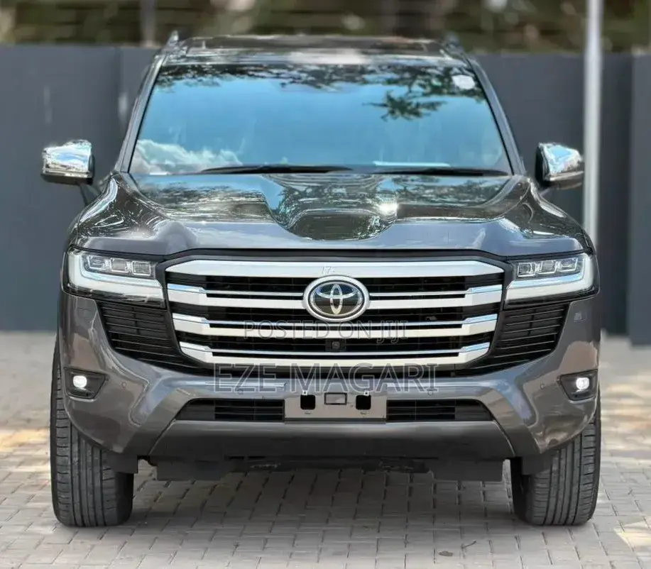 Toyota Land Cruiser 2024 Gray