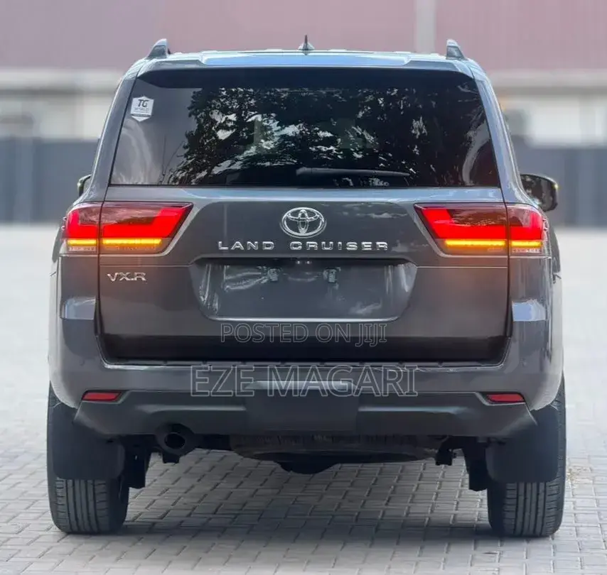 Toyota Land Cruiser 2024 Gray