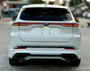 Toyota Harrier 2021 White
