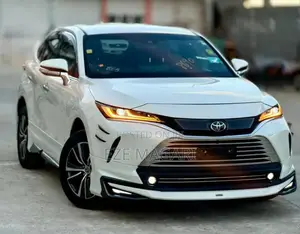 Toyota Harrier 2021 White