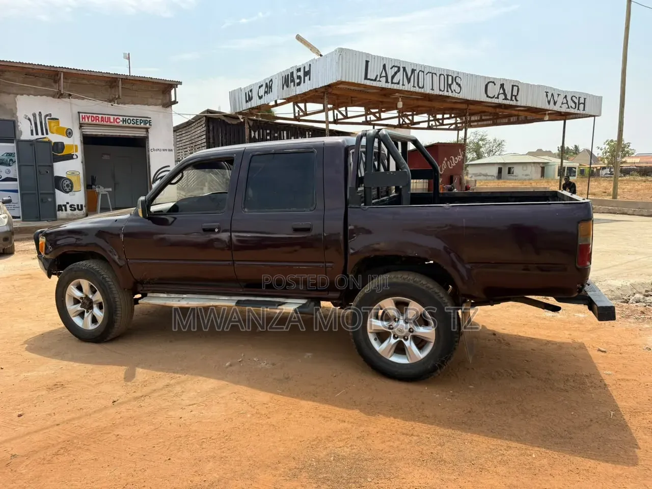 Toyota Hilux 1998 Maroon