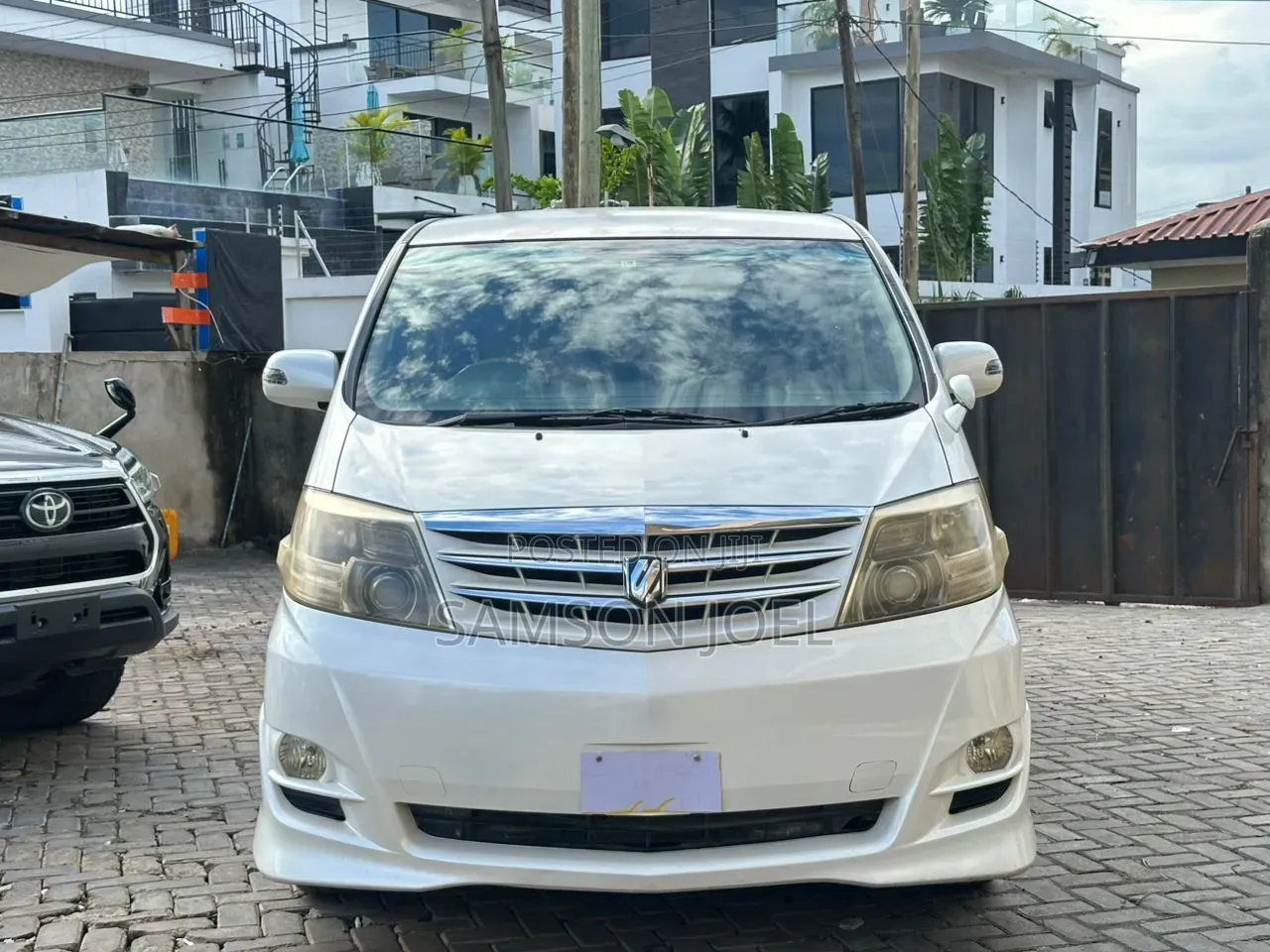 Toyota Alphard 2007 White