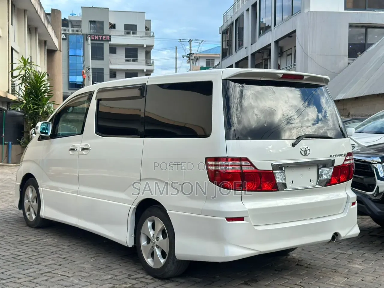 Toyota Alphard 2007 White