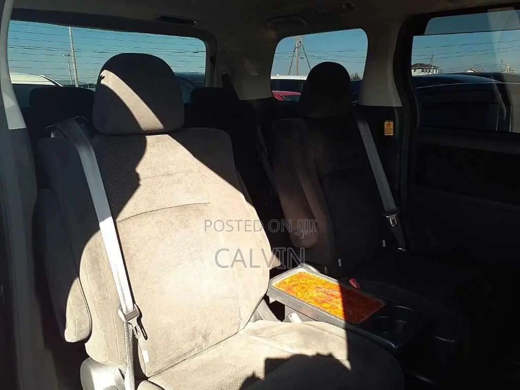 Toyota Vellfire 2010 Gray