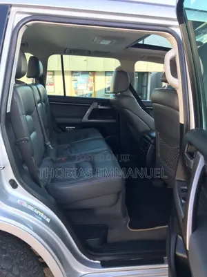 Toyota Land Cruiser 2018 Silver