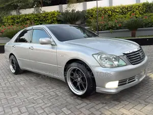 Toyota Crown Royale 2005 Silver