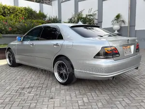 Toyota Crown Royale 2005 Silver