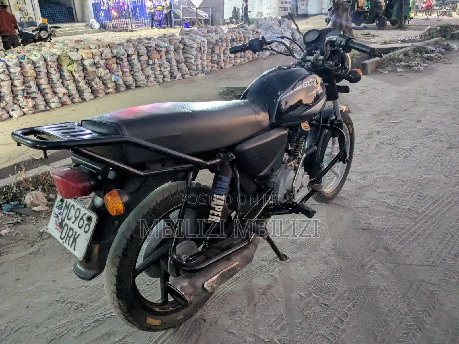 Bajaj Boxer 125 2025 Black