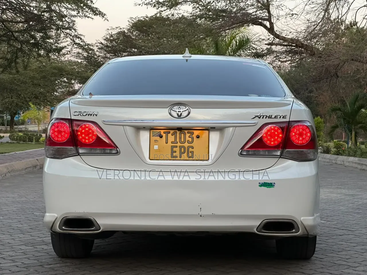 Toyota Crown 2010 White