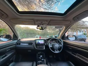 Mitsubishi Outlander 2015 Silver