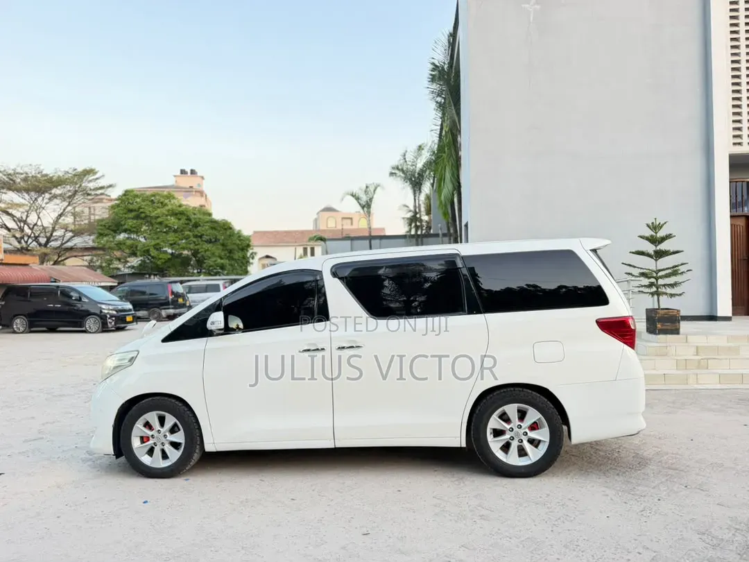 Toyota Alphard 2009 White