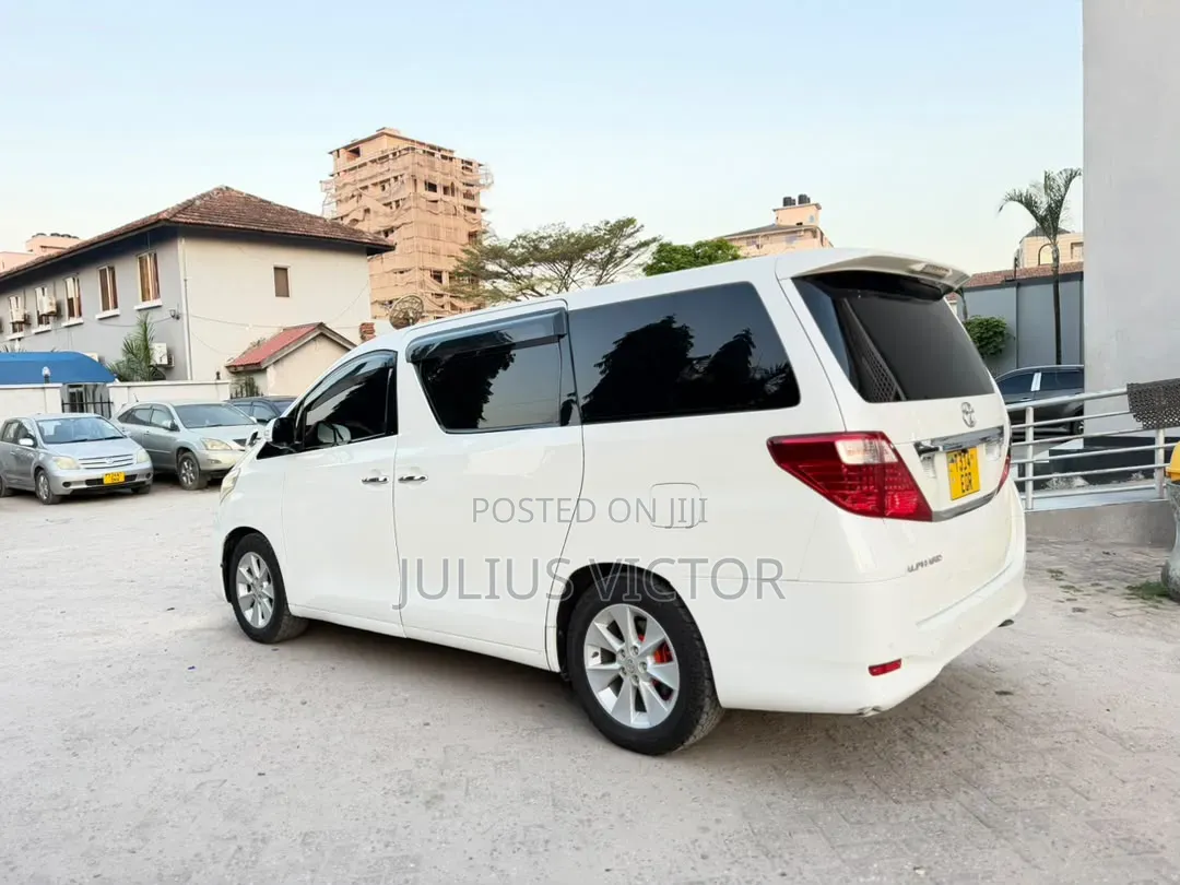 Toyota Alphard 2009 White