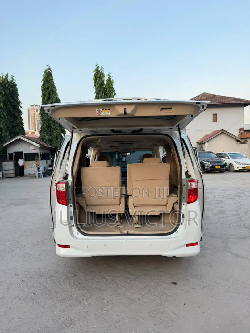 Toyota Alphard 2009 White