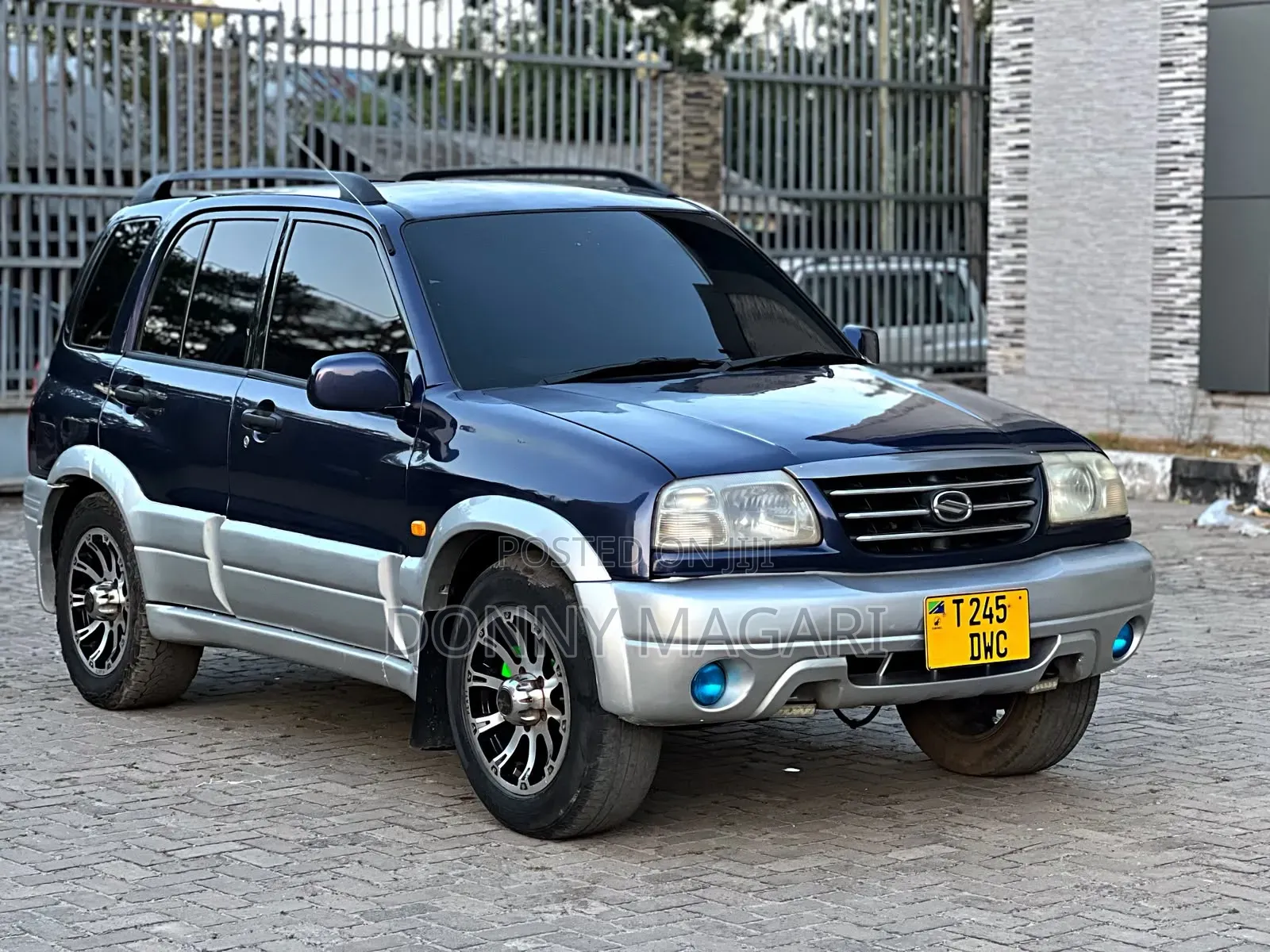 Suzuki Escudo 1995 Blue