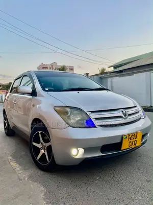 Toyota IST 2007 Silver
