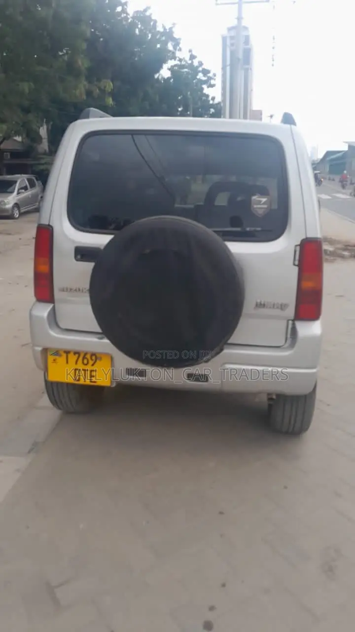 Suzuki Jimny 2005 Silver