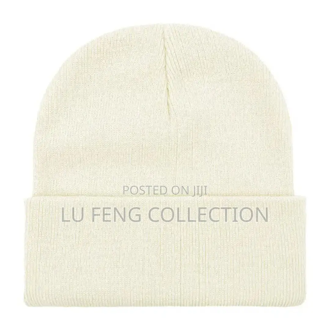 Unisex Acrylic Knit Beanie Winter Hat Custom Logo Embroidery