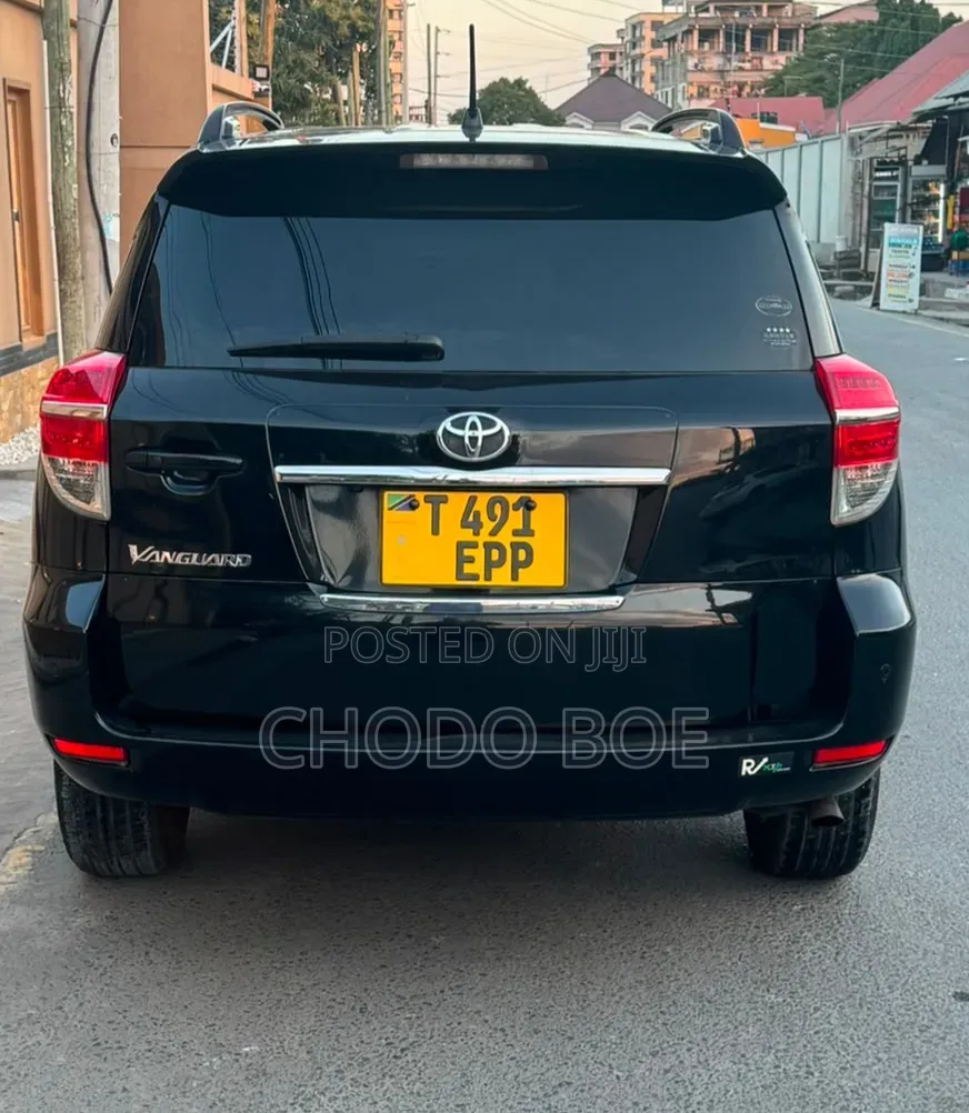Toyota Vanguard 2010 Black