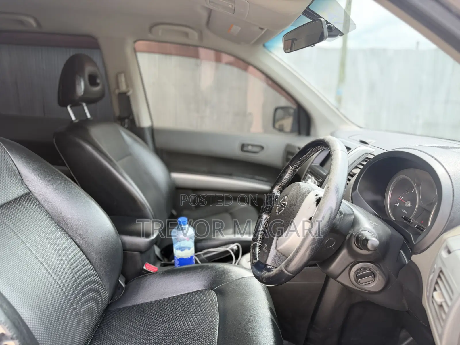 Nissan X-Trail 2011 Gold