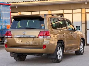 Toyota Land Cruiser 2008 Gold