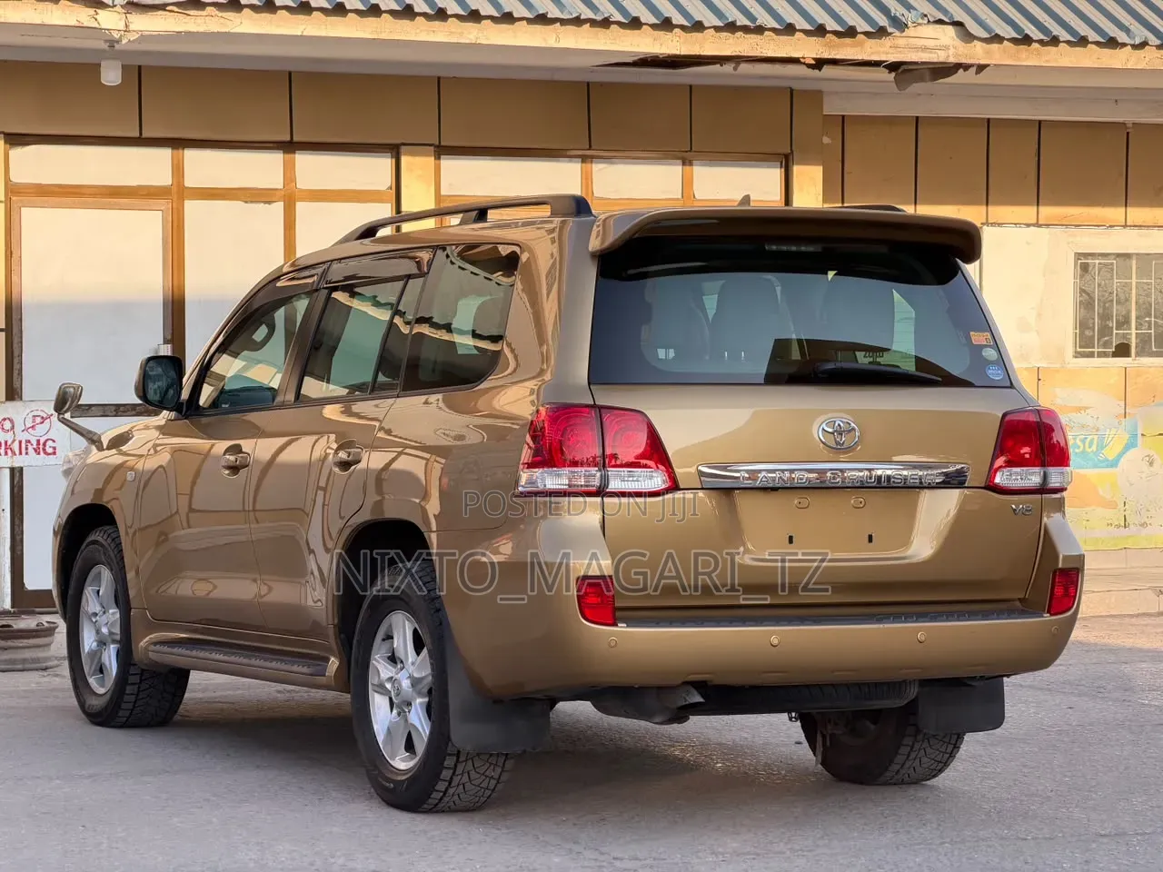 Toyota Land Cruiser 2008 Gold