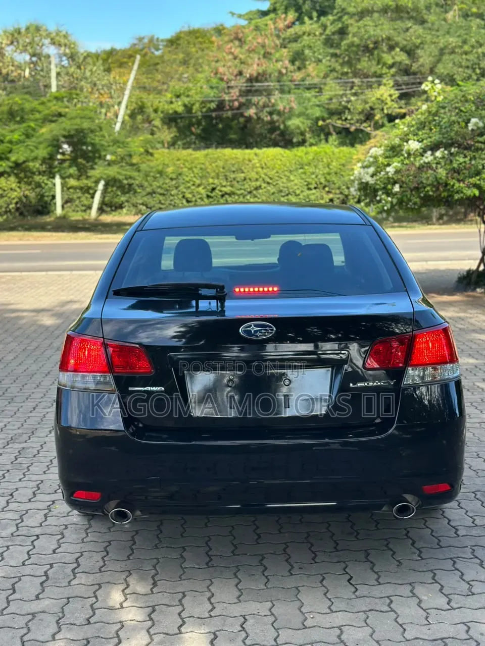 Subaru Legacy 2011 Black