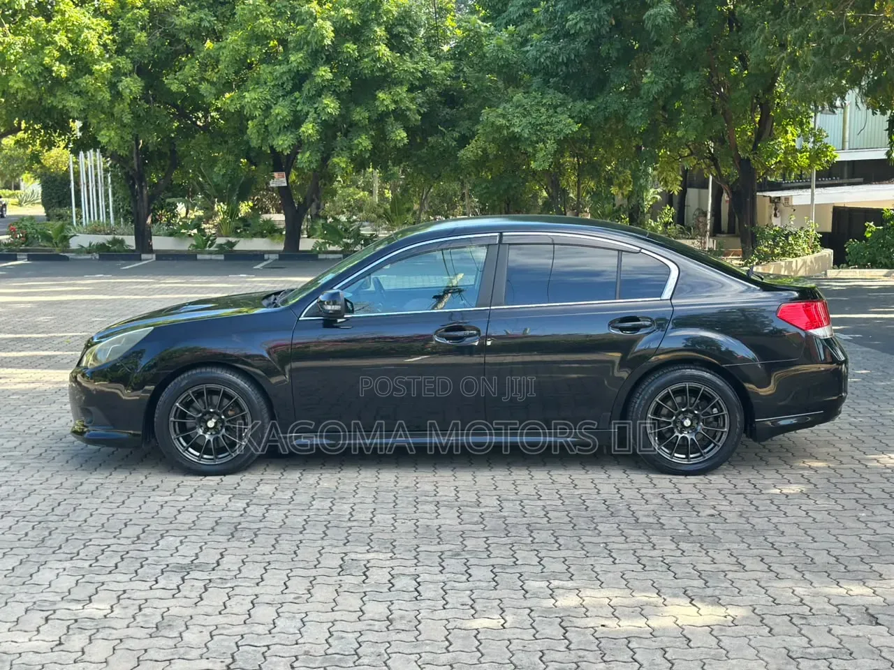 Subaru Legacy 2011 Black