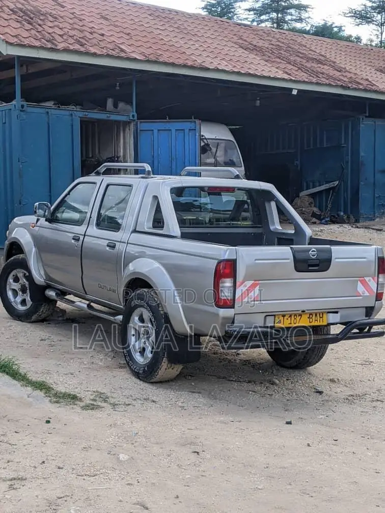 Nissan Patrol 2005 Silver