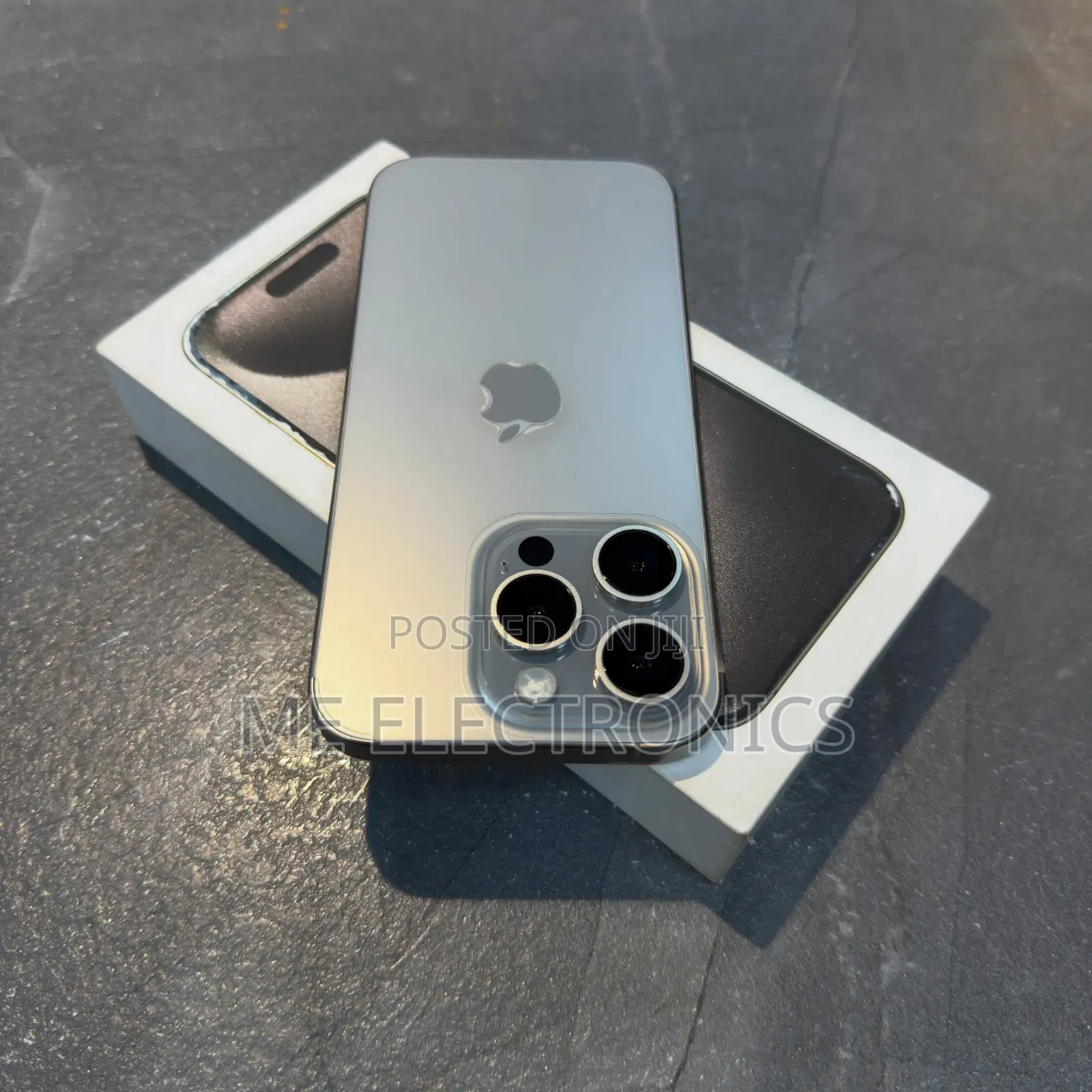 New Apple iPhone 15 Pro 256 GB