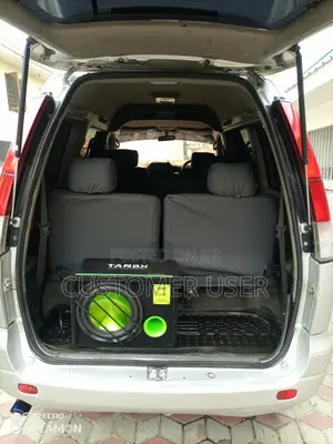 Toyota Noah 2.0 AWD (8 Seater) 2001 Silver