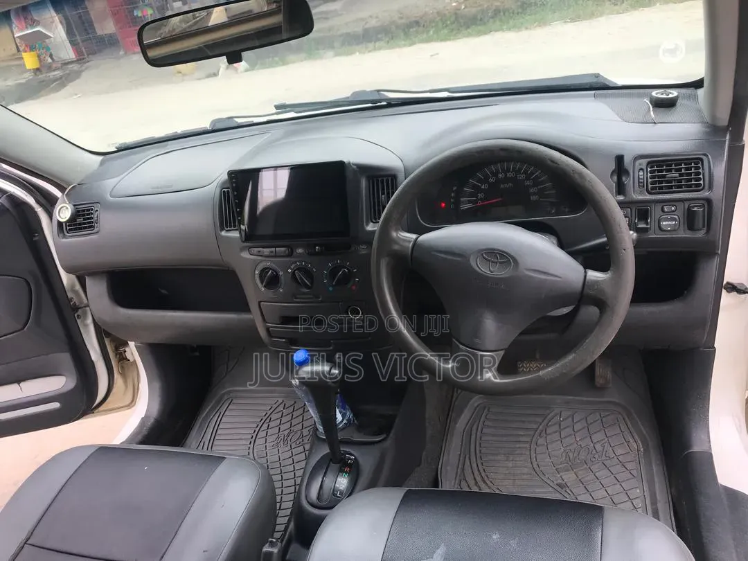 Toyota Probox 2004 White