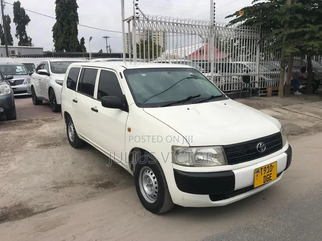 Toyota Probox 2004 White