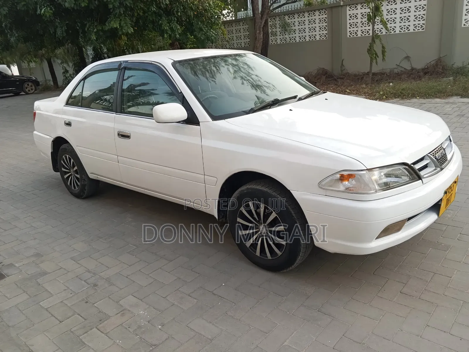 Toyota Carina 2001 White