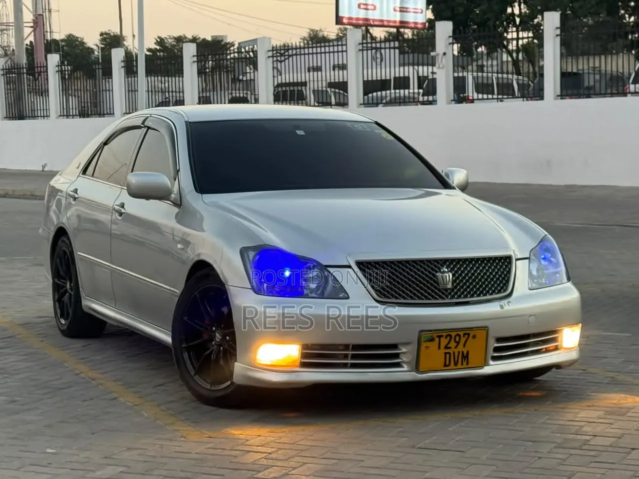 Toyota Crown 2006 Silver