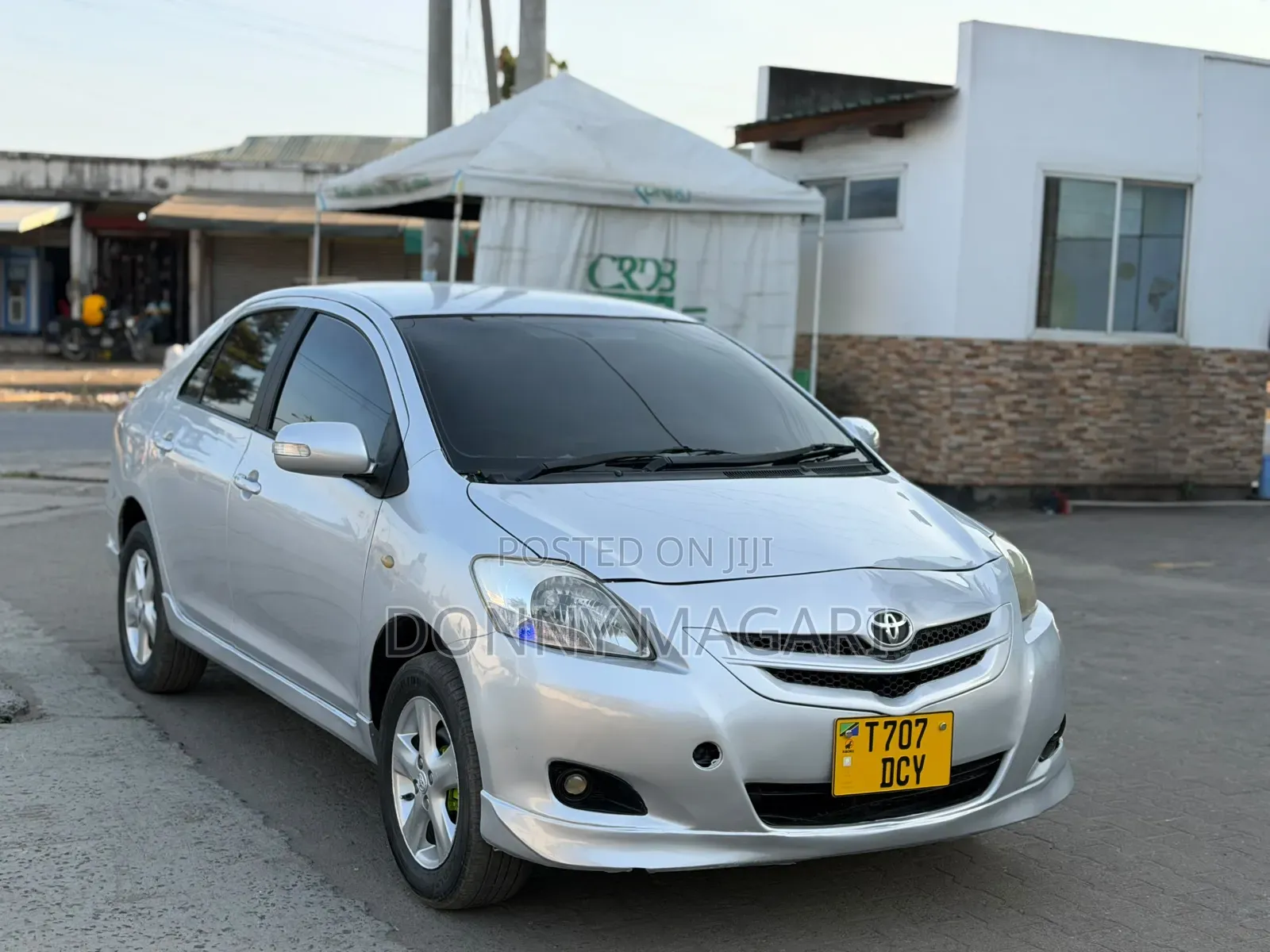 Toyota Belta 2005 Silver