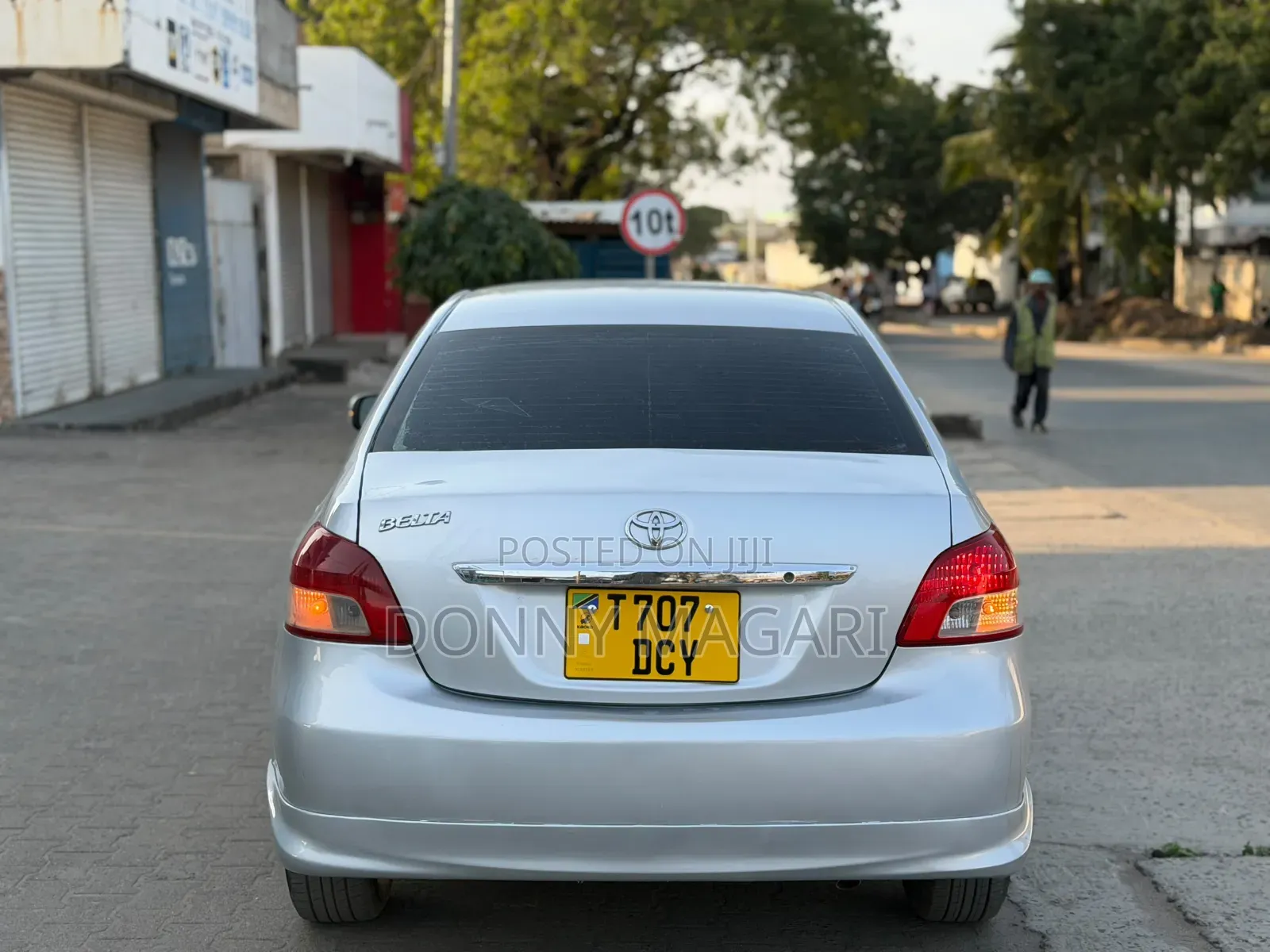 Toyota Belta 2005 Silver