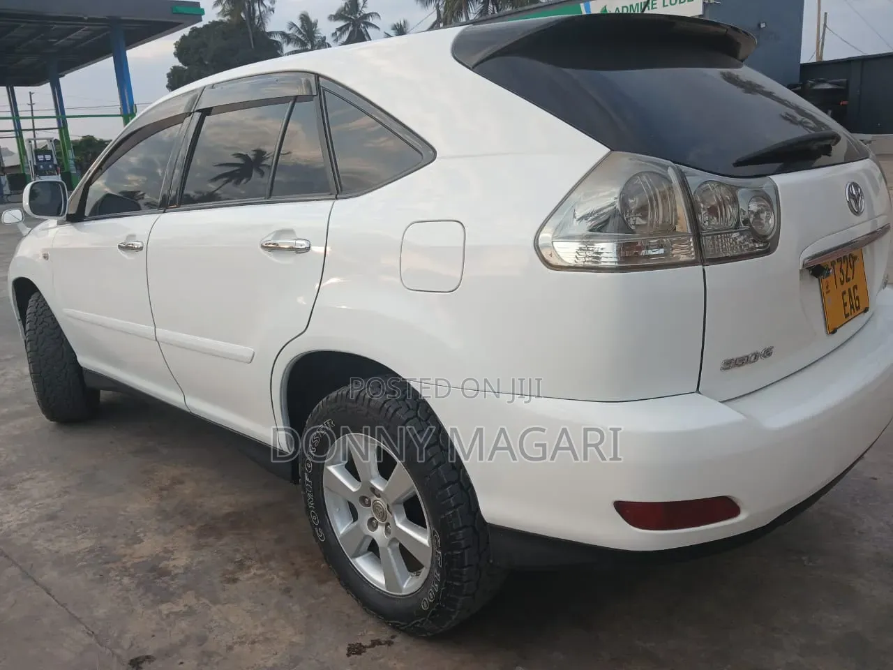 Toyota Harrier 2006 White