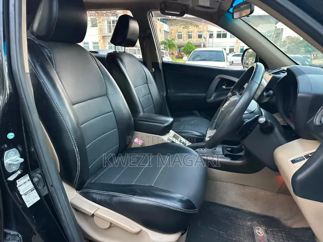 Toyota Vanguard 2010 Black