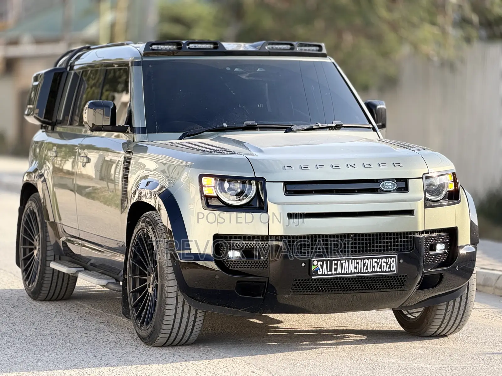 Land Rover Defender 2022 Gray