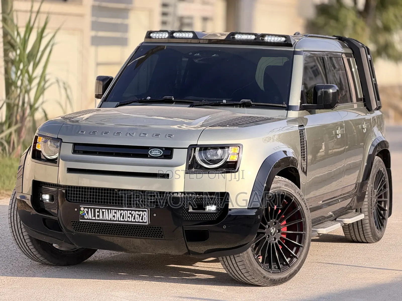 Land Rover Defender 2022 Gray