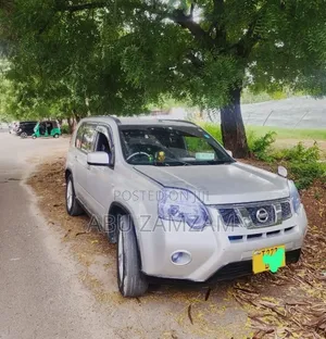 Nissan X-Trail 2012 Silver