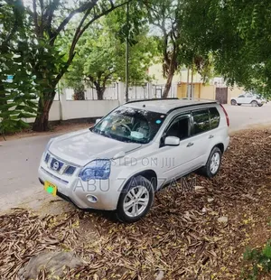 Nissan X-Trail 2012 Silver