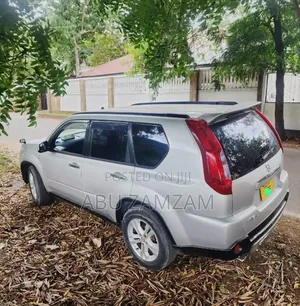 Nissan X-Trail 2012 Silver