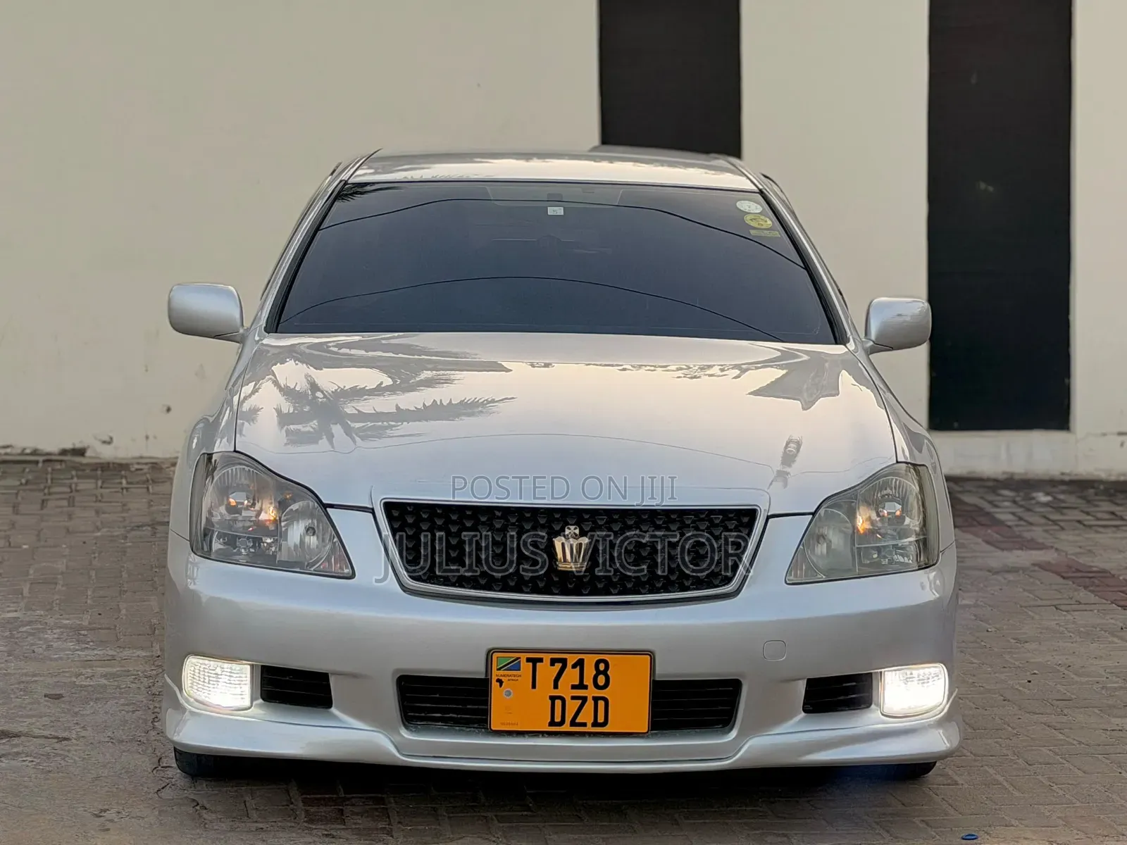 Toyota Crown 2006 Silver