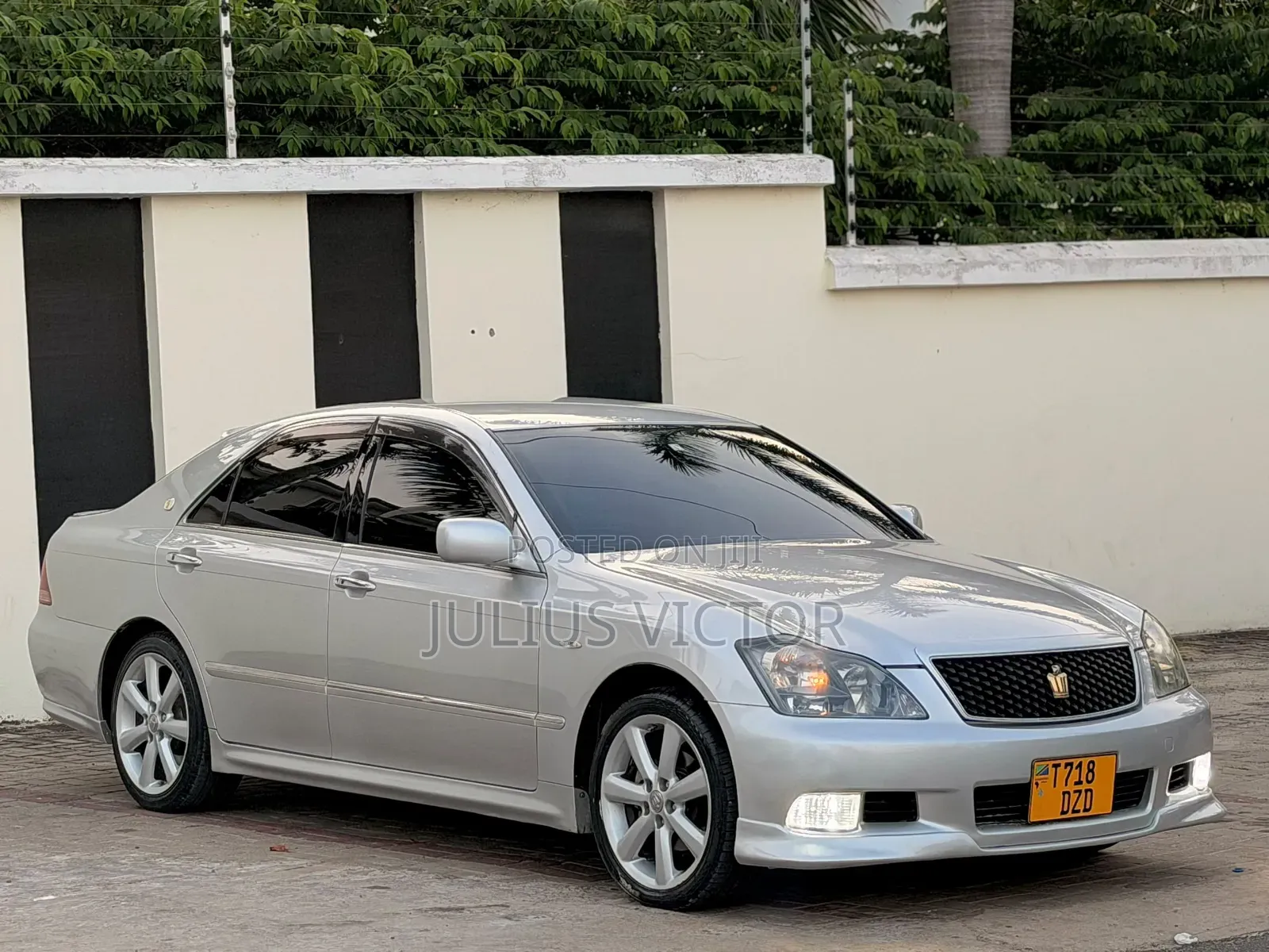 Toyota Crown 2006 Silver