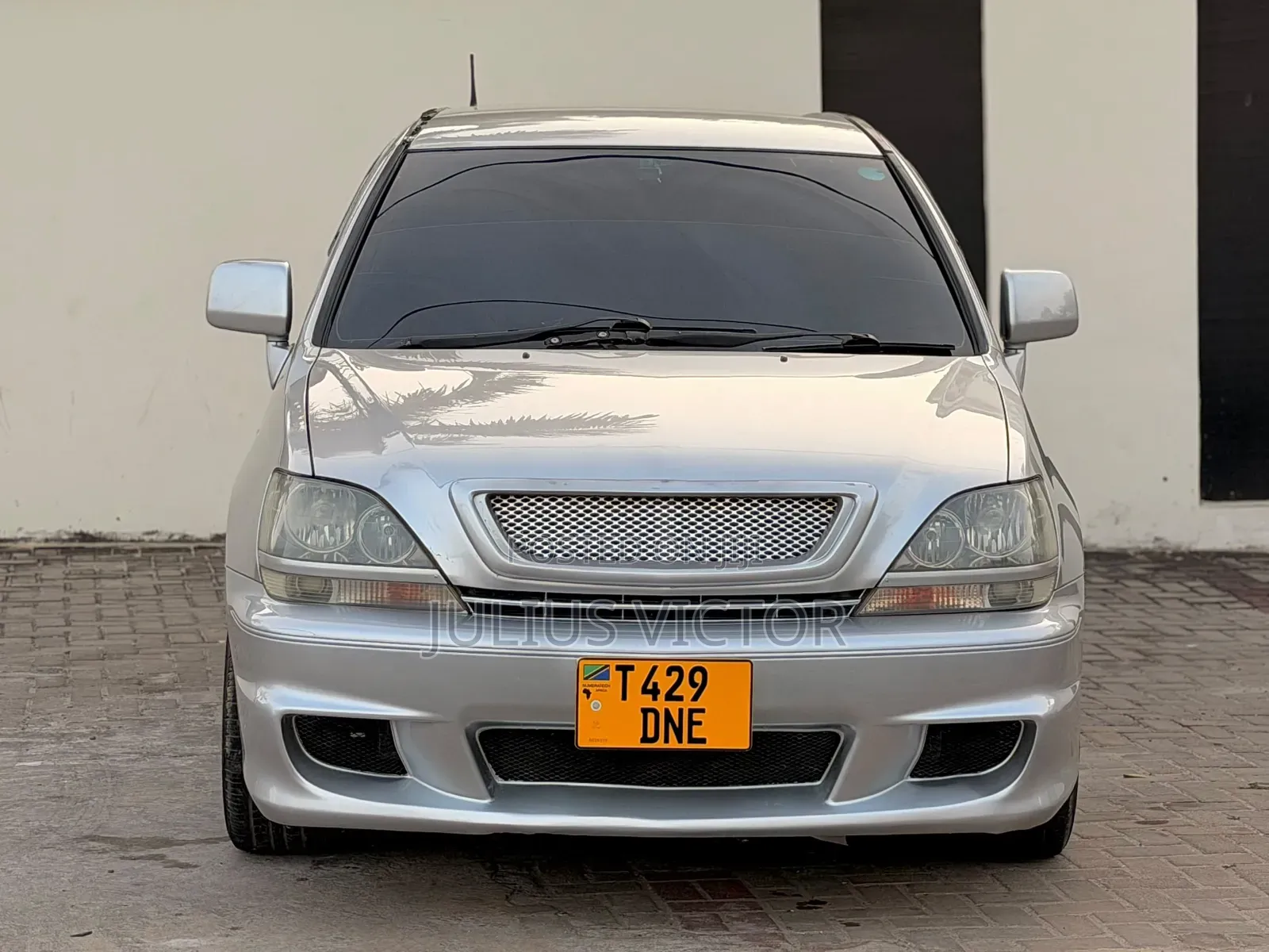 Toyota Harrier 2002 Silver